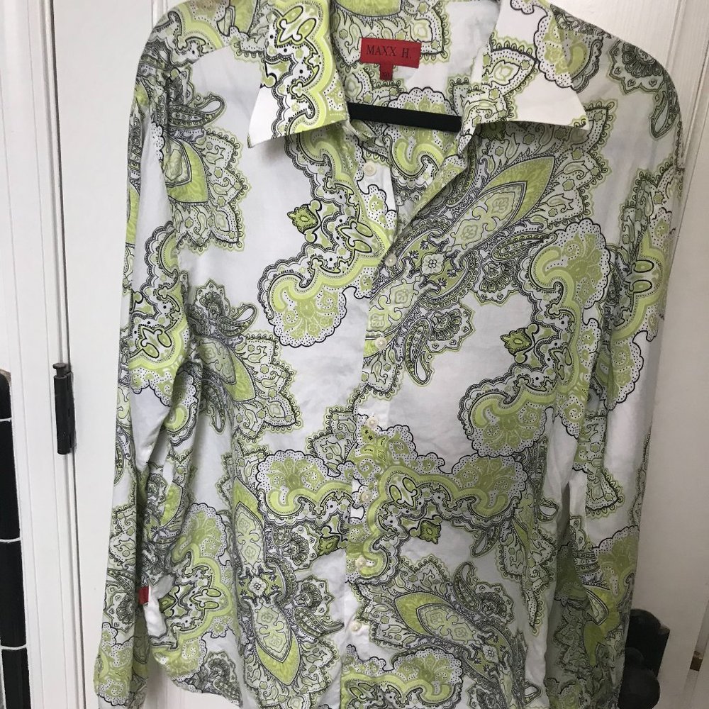 Green and White Paisley Print Maxx H. Button Up Shirt